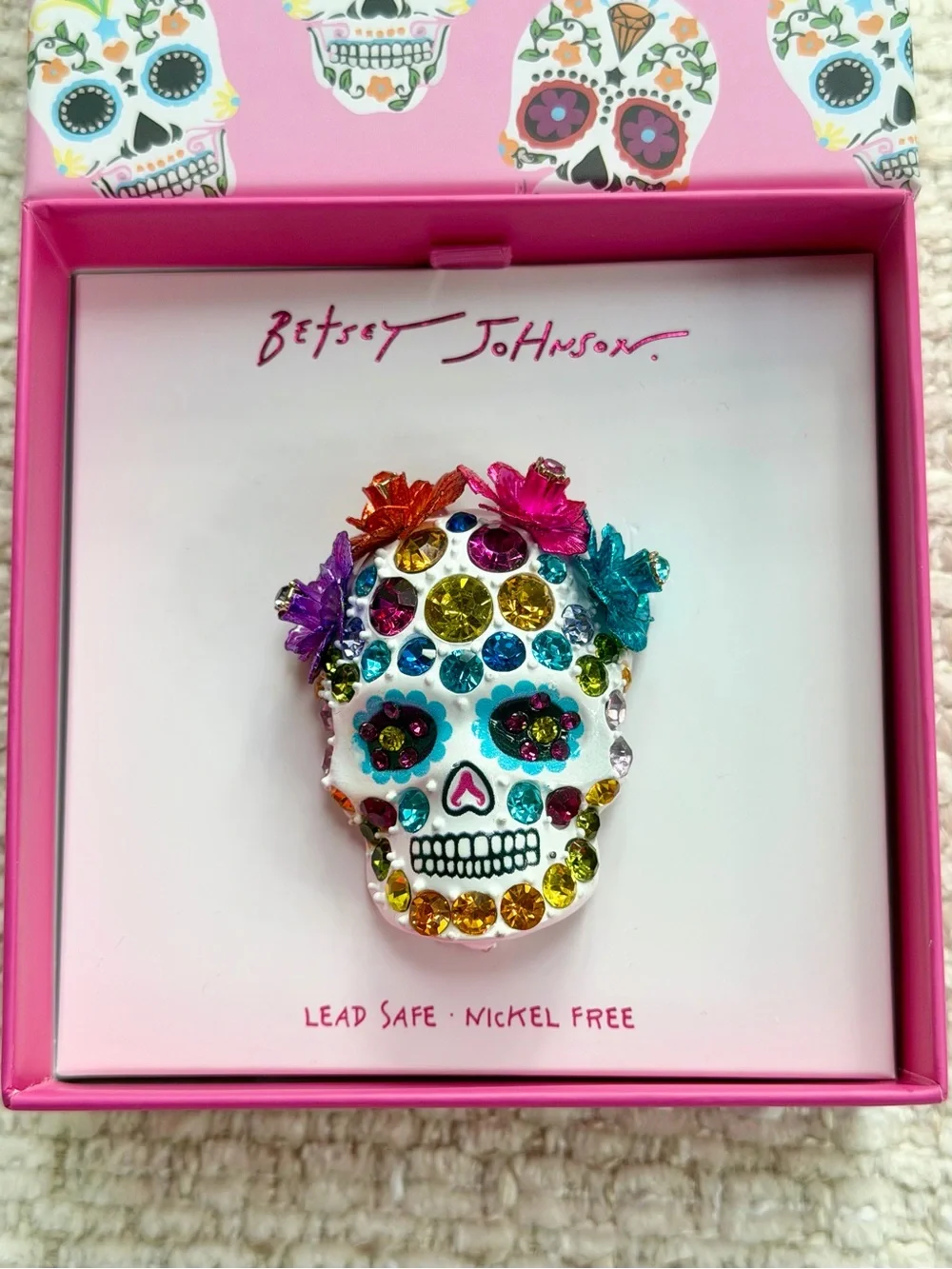 Betsey Johnson Dia De Los Muertos Skull Brooch Pin Crystal Flower White Enamel